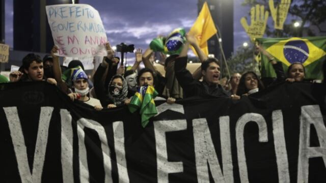 Brasil: Continúan las protestas y el bloqueo de vías en Sao Paulo