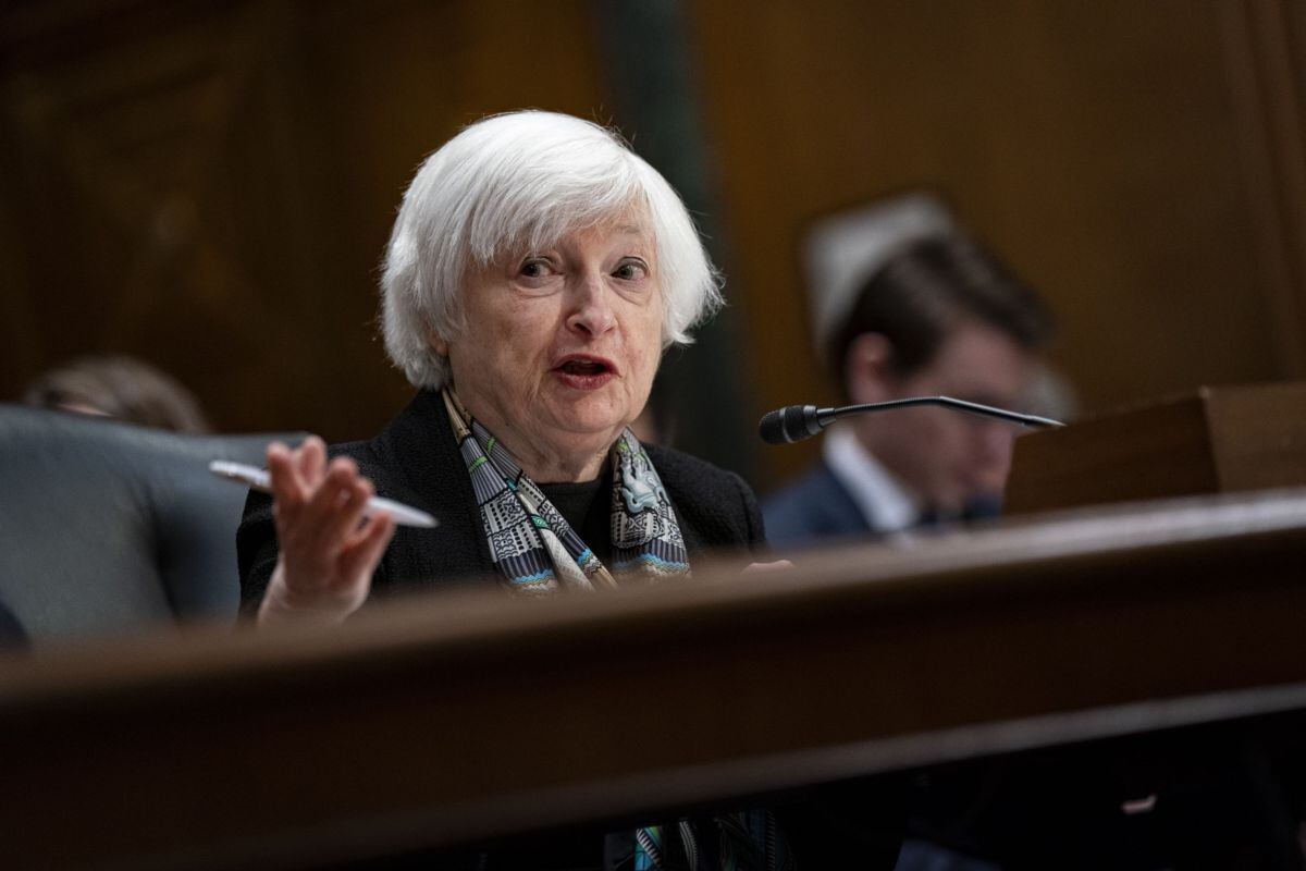 Janet Yellen, secretaria del Tesoro de EE. UU., habla durante una audiencia del Comité de Finanzas del Senado en Washington, DC, EE. UU., el jueves 16 de marzo de 2023. (Foto: Bloomberg)