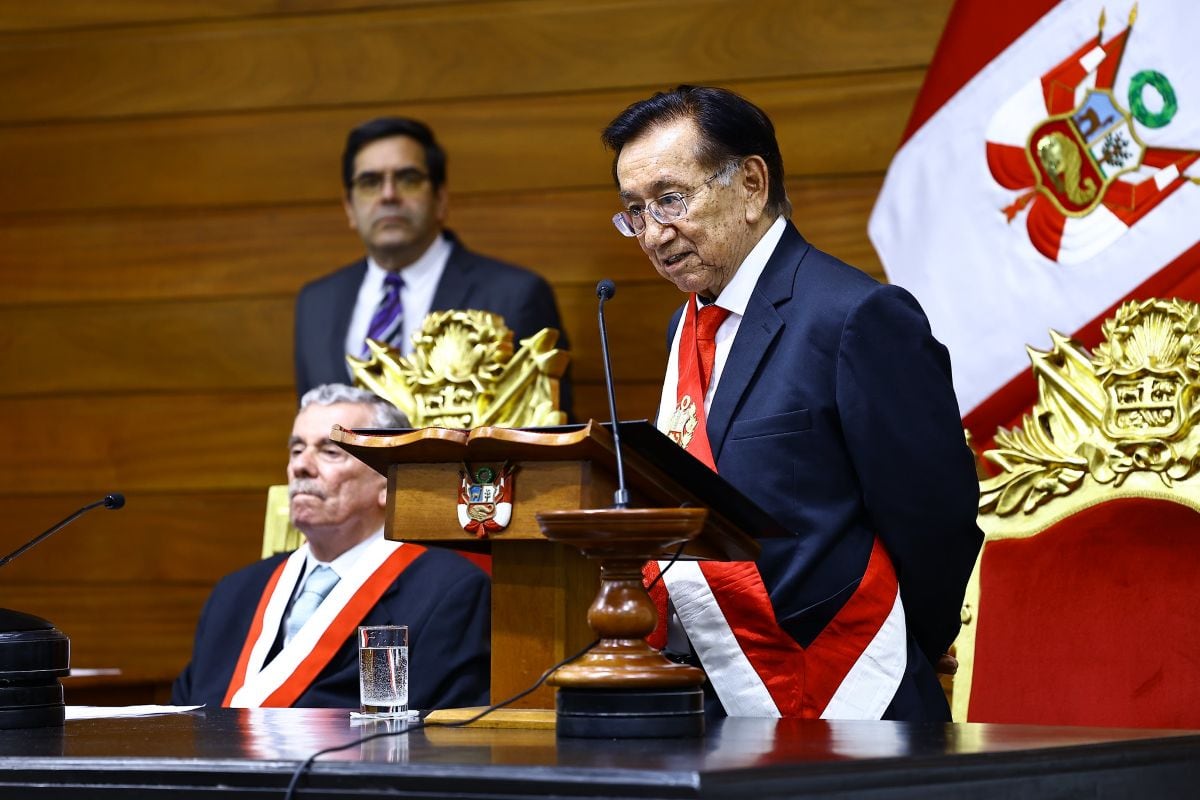 José María Balcázar dijo garantizar elecciones transparentes y señaló que por ahora no está en la agenda un eventual indulto al expresidente Pedro Castillo. Foto: Congreso.