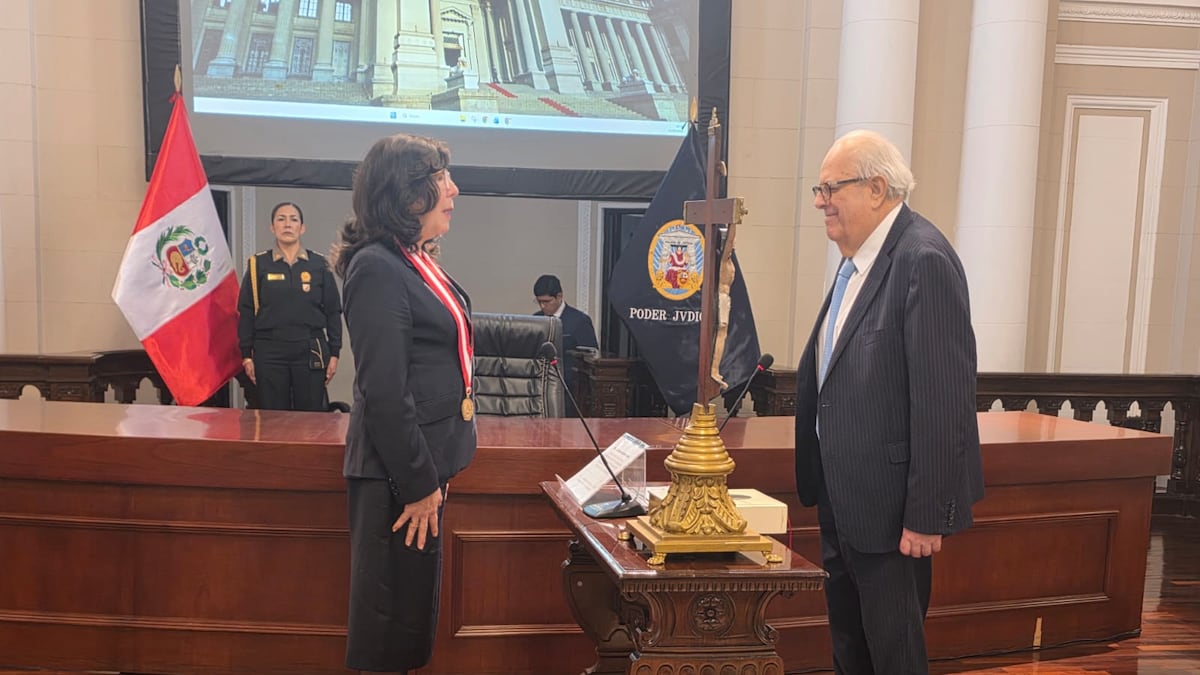 Julio Velarde jura ante el Poder Judicial como presidente del BCRP hasta 2031