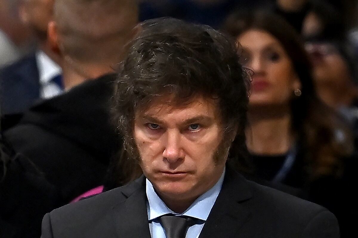 El Fondo Monetario Internacional, que prevé una contracción económica de 2.8% en 2024 para Argentina. (Foto de Filippo MONTEFORTE / AFP)