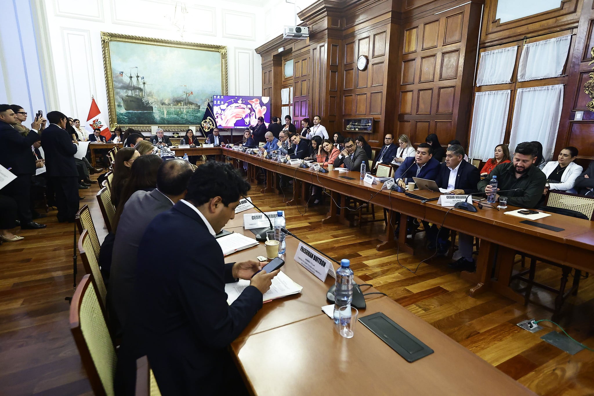 La Comisión de Constitución aprobó otorgar facultades al Gobierno en seguridad ciudadana y Fenómeno El Niño. (Foto: Congreso)