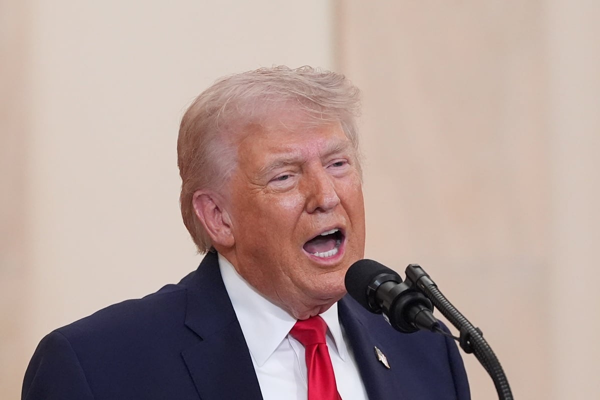 El presidente estadounidense Donald Trump asegura que lograron rescatar con vida a piloto de avión de combate derribado en suelo iraní. (EFE/EPA/ALEX BRANDON / POOL)