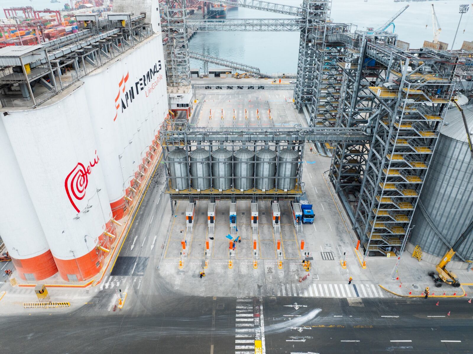 El Muelle Norte del puerto del Callao concretó la descarga de más de 60,000 toneladas métricas de maíz en una sola operación. (Foto: APM Terminal)