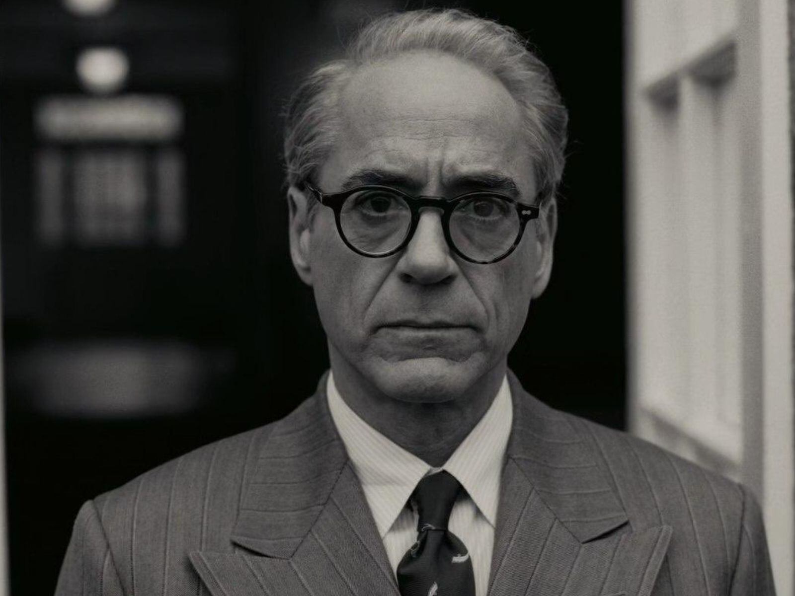 En "Oppenheimer", Robert Downey Jr. interpreta a Lewis Strauss. Él es un oficial naval retirado y miembro de alto rango de la Comisión de Energía Atómica (AEC) de Estados Unidos (Foto: Universal Pictures)