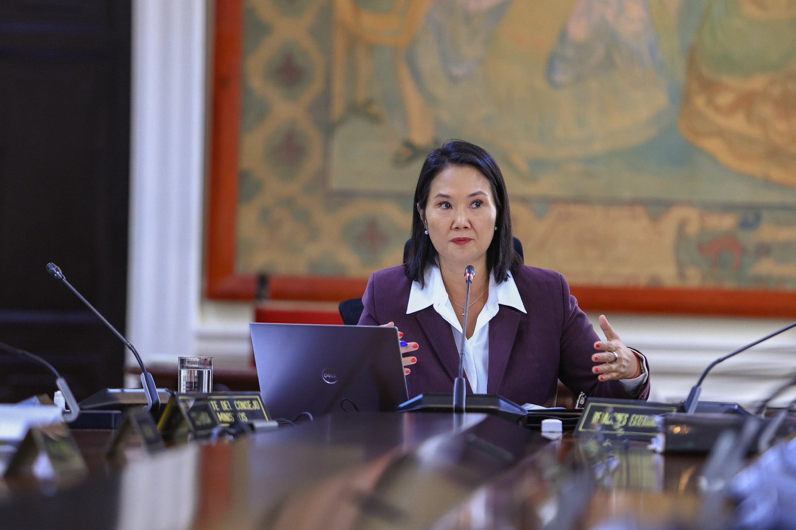 Una cuestión clave es la promesa que ha hecho la presidenta Keiko Fujimori respecto de poner énfasis en la política social, de modo que se refuerce nuestro capital humano a través de la educación y la salud. (Foto: Presidencia)