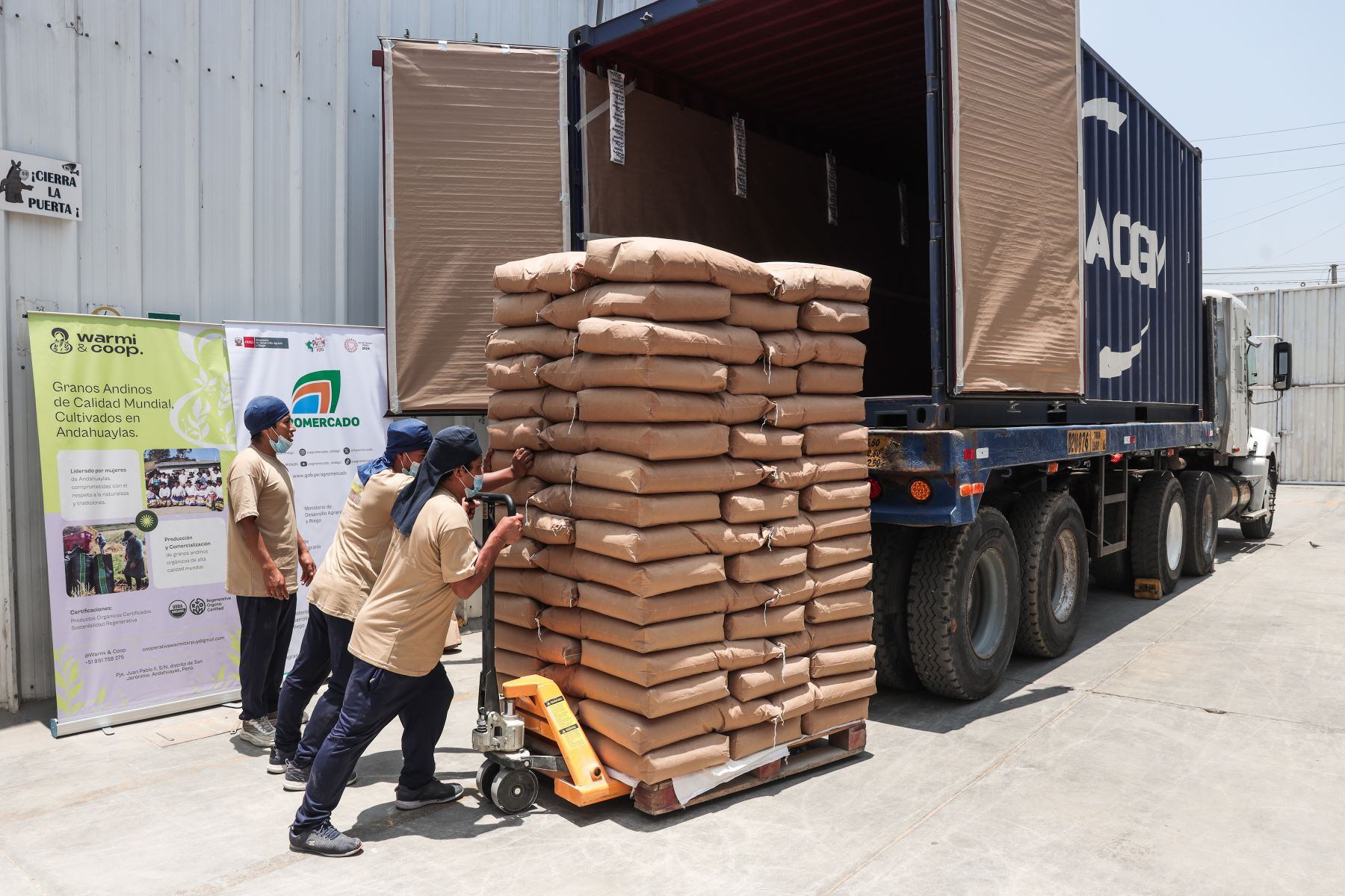Las empresas del rubro necesitarán fomentar la capacitación entre sus trabajadores para cubrir las nuevas dinámicas. (Foto: Andina)