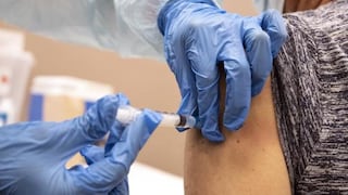 Aprueban vacuna contra el neumococo para adultos mayores de 50 años