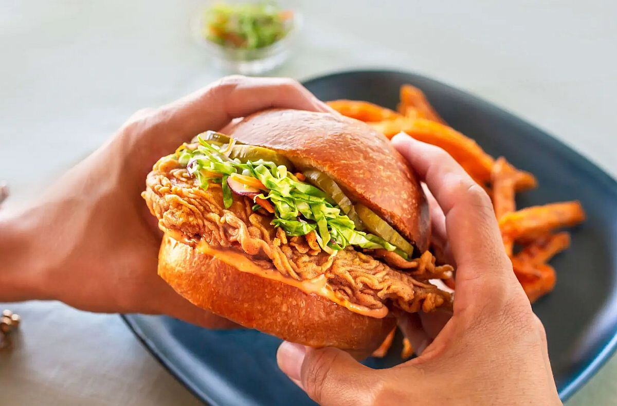 El aroma resultaba tentador, como lo sería el de cualquier filete cocinado en mantequilla. (Foto: cortesía Upside Foods)