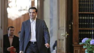 Tsipras descarta rescate y promete que Grecia se quedará en el euro
