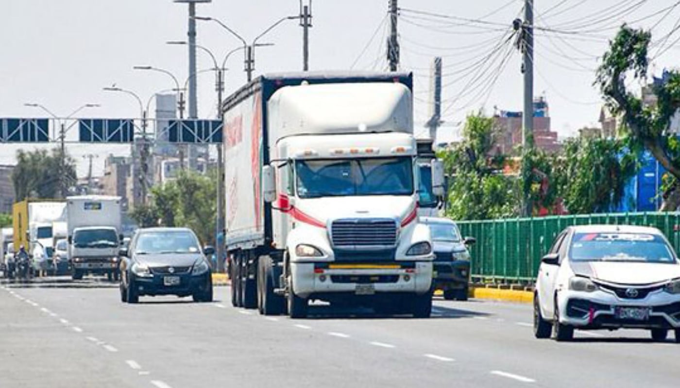 Transportistas de carga, además de buses interprovinciales y transporte urbano recibirán subsidio por consumo de Diésel desde mayo | Foto: Andina