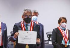 Juan Carlos Villena asume como nuevo fiscal de la Nación interino