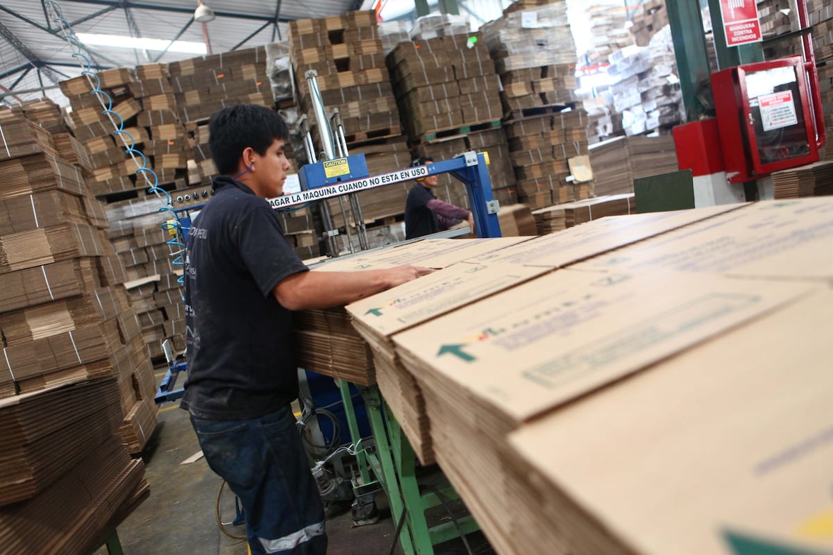 Industrias del Papel atiende a clientes que fabrican cajas, conos, tubos de cartón, entre otros. (Foto: USI).