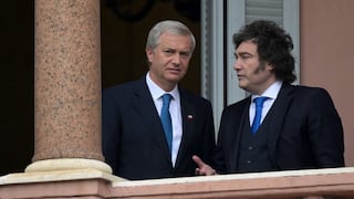 Kast sobre expulsión de migrantes de Chile: corredor humanitario “se ha facilitado bastante”