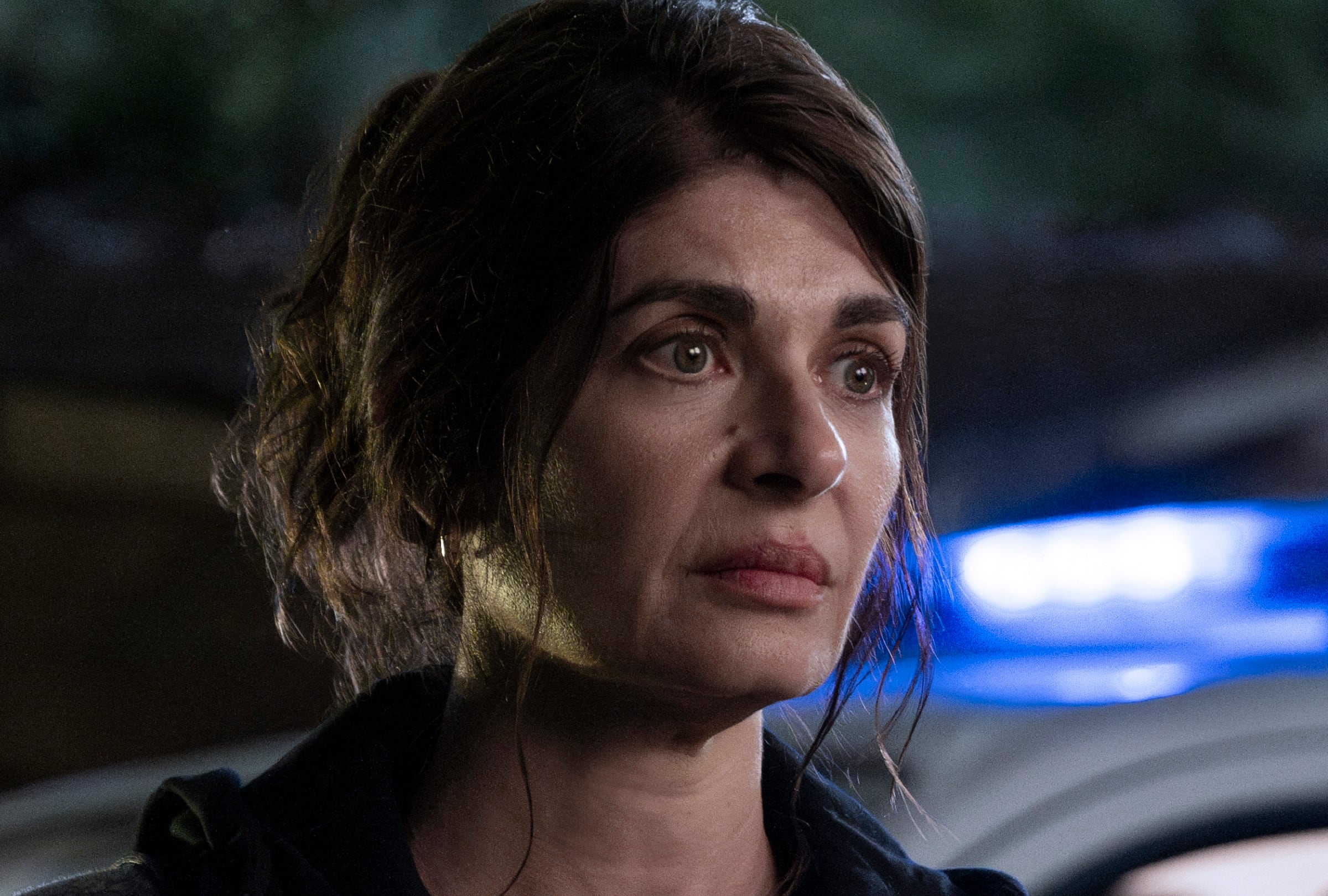 Soledad Villamil asume el rol de la reportera Ema Garay en la serie de suspenso policial argentina "Atrapados" Netflix)