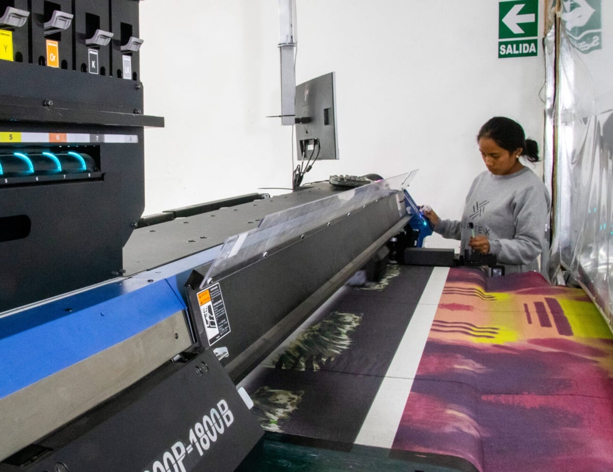 Suritex tiene más de 20 años en el mercado local. (Foto: Redes sociales Suritex)