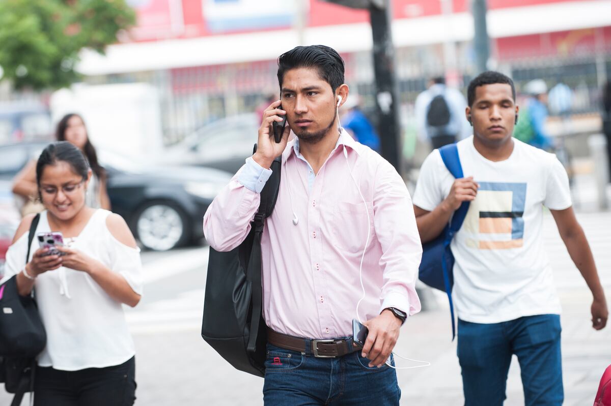 El alto costo del espectro en Perú (que implica precios de asignación más tasas anuales) tiene efectos negativos tanto en la cobertura como en la calidad de servicios móviles. (Foto: Difusión)