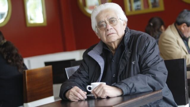 Oswaldo Reynoso: “Hay muchos escritores relumbrones que deberían aprender de Mario Vargas Llosa"