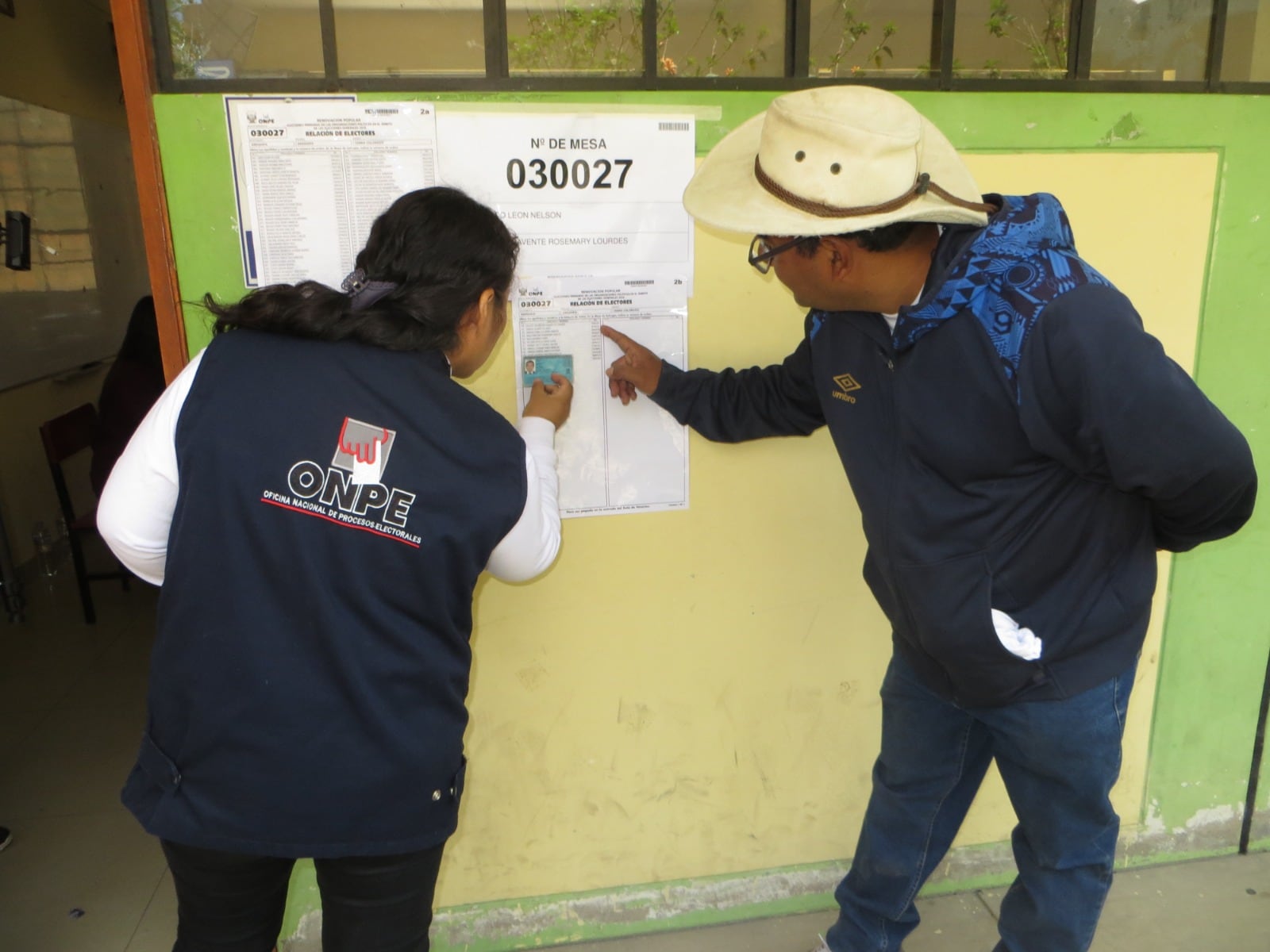 El pase a la situación de retiro de los miembros de las FF.AA. y de la PNP que deseen postular deberá darse hasta el 16 de junio de 2026. Foto: ONPE.