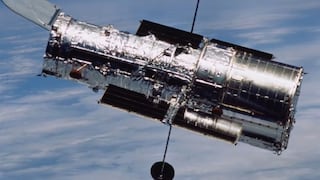 La NASA busca salvar un telescopio espacial envejecido que está perdiendo altura