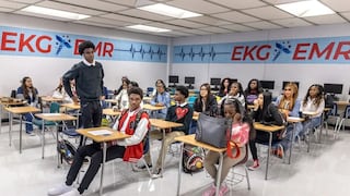 Florida restringirá uso de inteligencia artificial en escuelas y universidades desde 2027