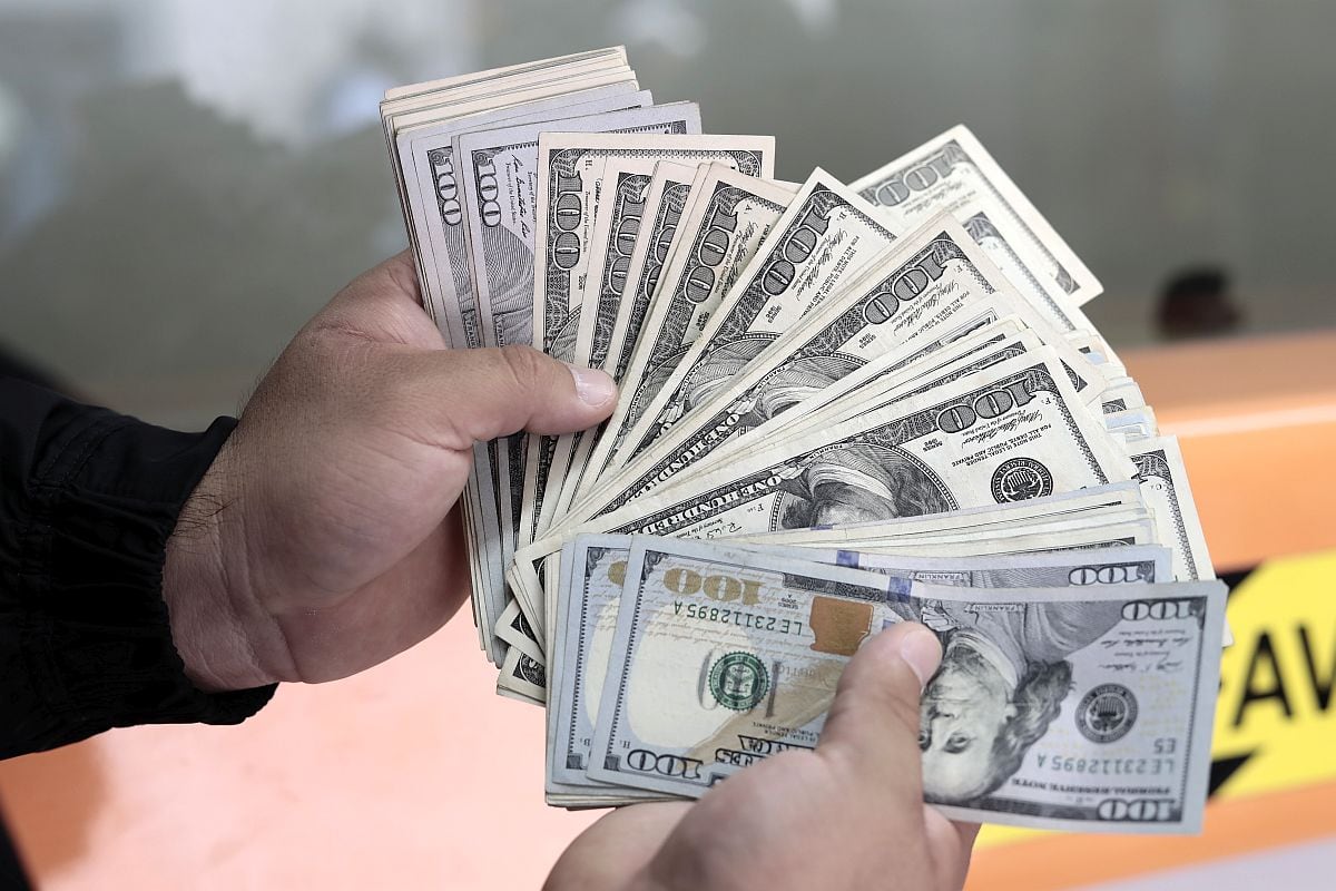Se desconoce si el dólar continuará bajando estas semanas. Foto: Freepick