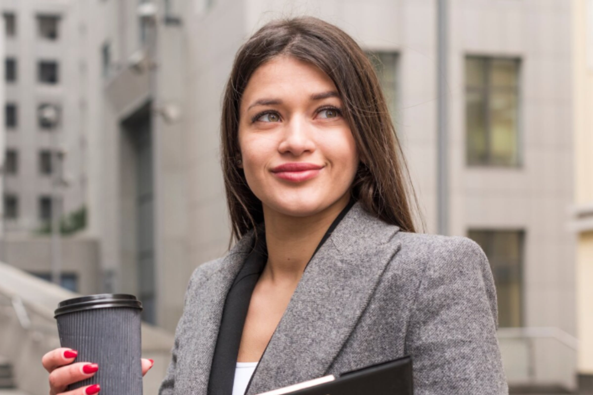 Los profesionales con licenciatura estadounidense o su equivalente extranjero pueden acceder a este tipo de visado. (Crédito: Magnific / Imagen referencial)