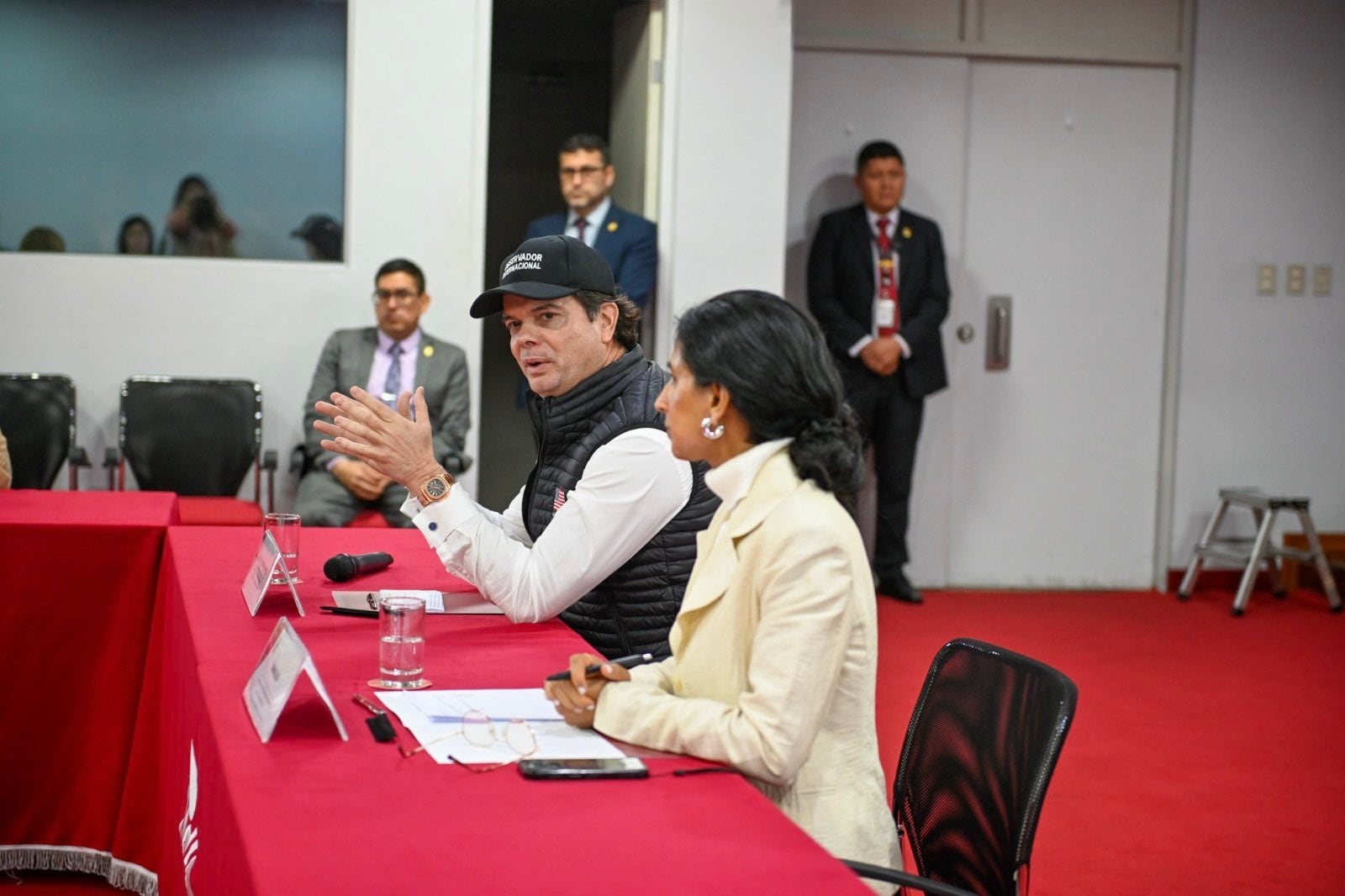El embajador de Estados Unidos, Bernie Navarro, señaló que el JNE tiene una tarea de suma importancia: garantizar elecciones transparentes y creíbles. Foto: difusión / Bernie Navarro