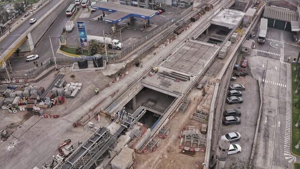 El ejecutivo destacó que la compañía tiene dos obras importantes en ejecución. La primera es un pozo de ventilación en la estación N° 4 de la línea 2 del Metro de Lima y Callao.
