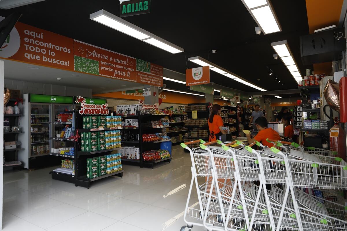 Supermercados lideran las ventas en sector retail con S/ 7,071 millones durante el primer cuatrimestre.