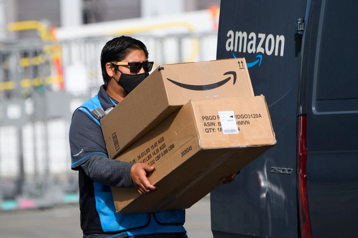 Empresarios y trabajadores del sector se oponen al proyecto y aseguran que podría afectar a miles de pequeños negocios. (Foto referencial: Patrick T. FALLON / AFP)