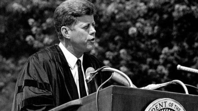 Donald Trump permite publicar miles de archivos sobre John F. Kennedy, pero retiene algunos