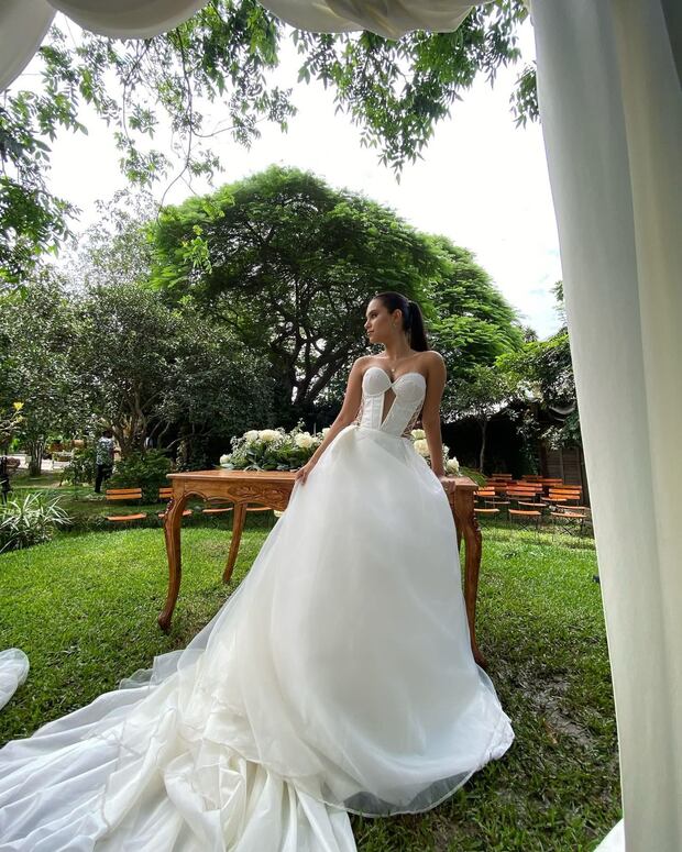 Las tendencias animalistas en vestidos de novia para este 2025: Diseños de Elizabeth Muñoz.