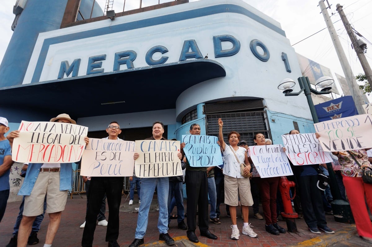 Cerca de 70 comerciantes del Mercado N° 1 de Surquillo han regularizado alquileres de los últimos 10 años. (Foto: Municipalidad Distrital de Surquillo)