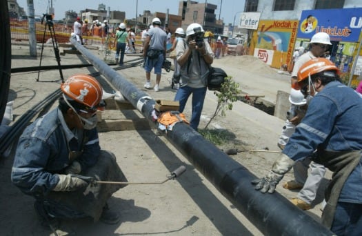 El plan 7 regiones contempla la construcción de 3,700 kilómetros de redes de gas natural, con una inversión estimada de US$ 550 millones. | Andina