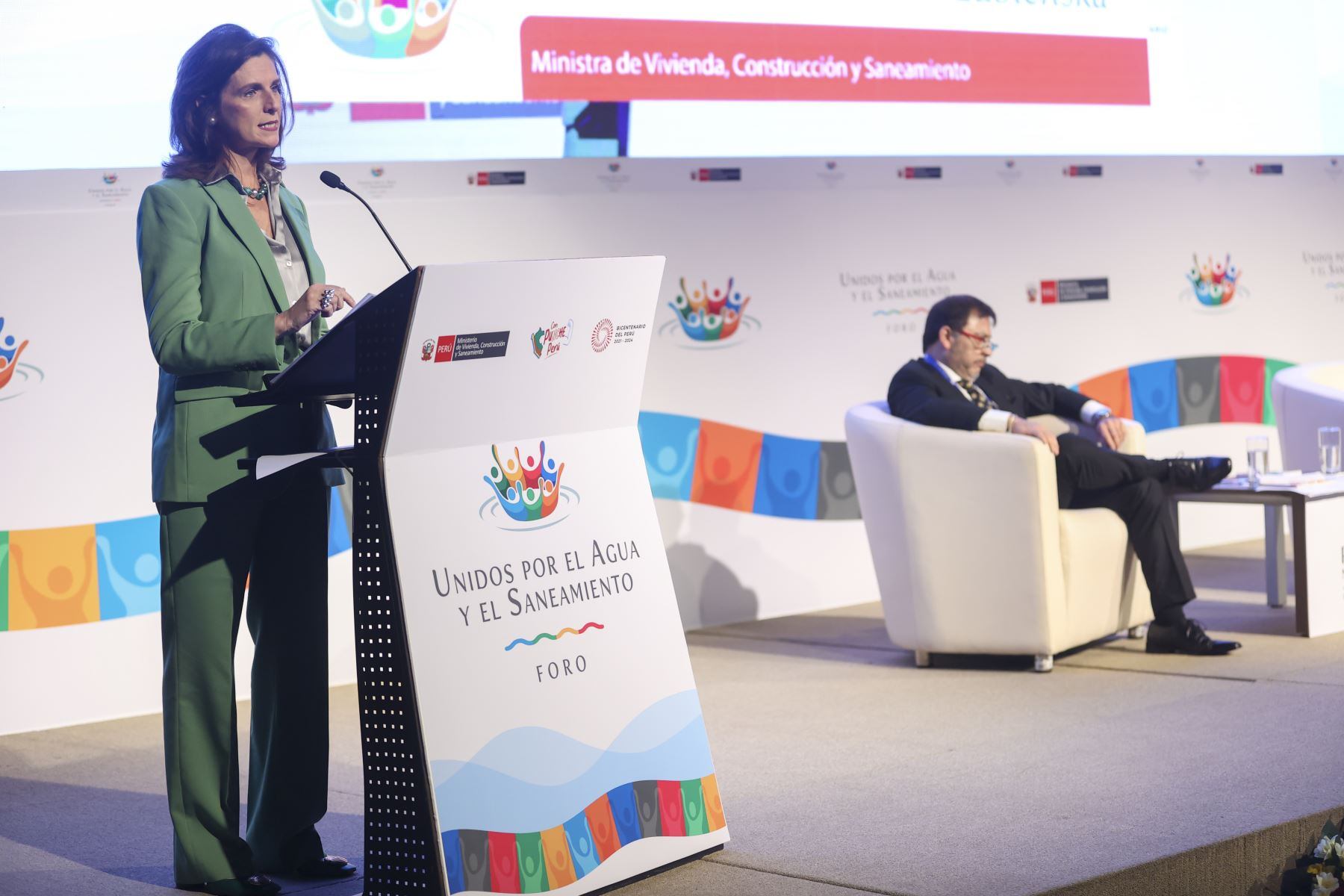 La ministra de Vivienda dijo que cuando inició su gestión, encontró 241 proyectos trabajados, para lo cual se han llevado a cabo 22 mesas de destrabe en 16 regiones. (Foto: Andina)