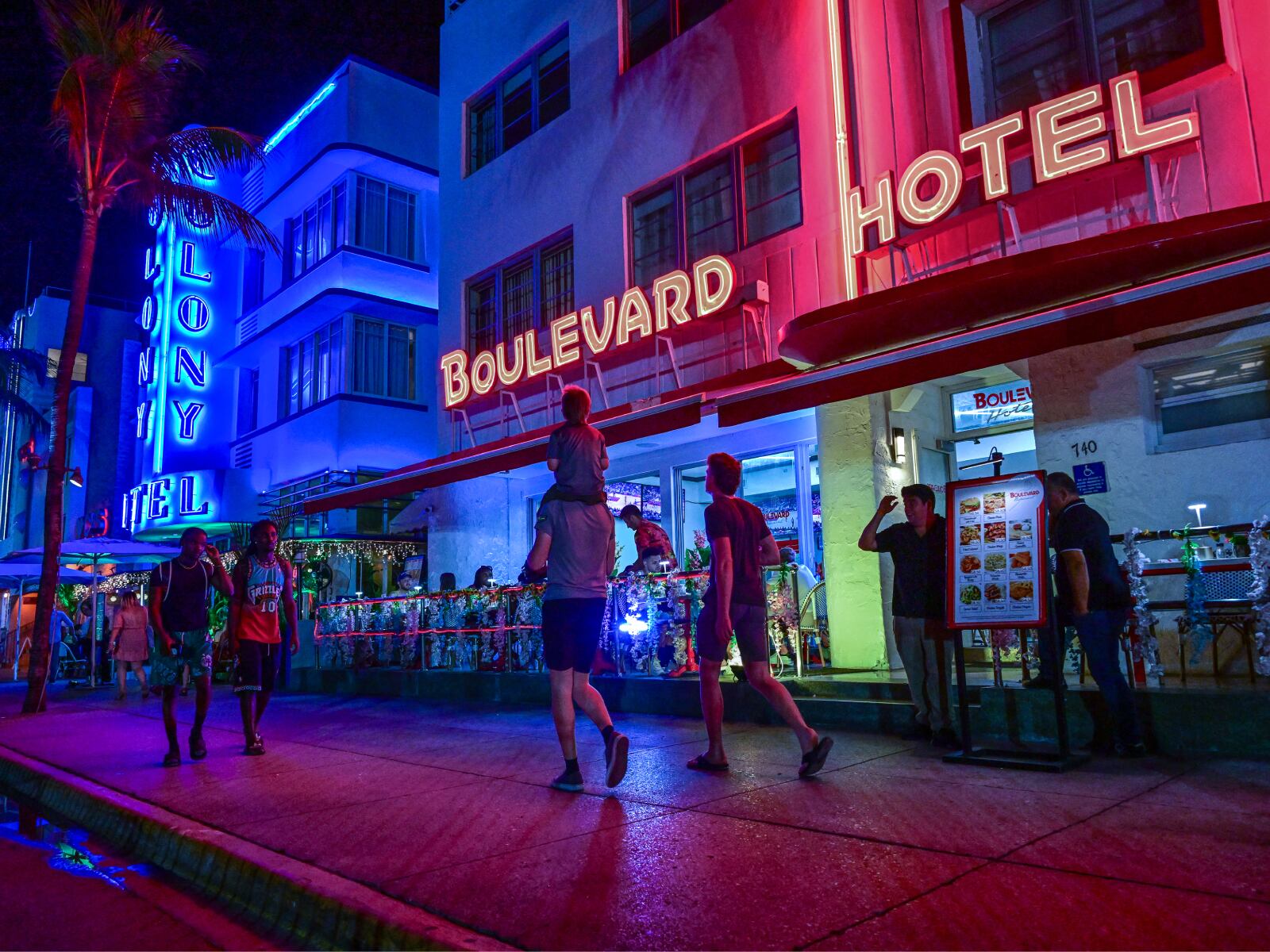 El toque aprobado por el gobierno de Florida coincide con el Spring Break 2024 (Foto: Giorgio Viera / AFP)