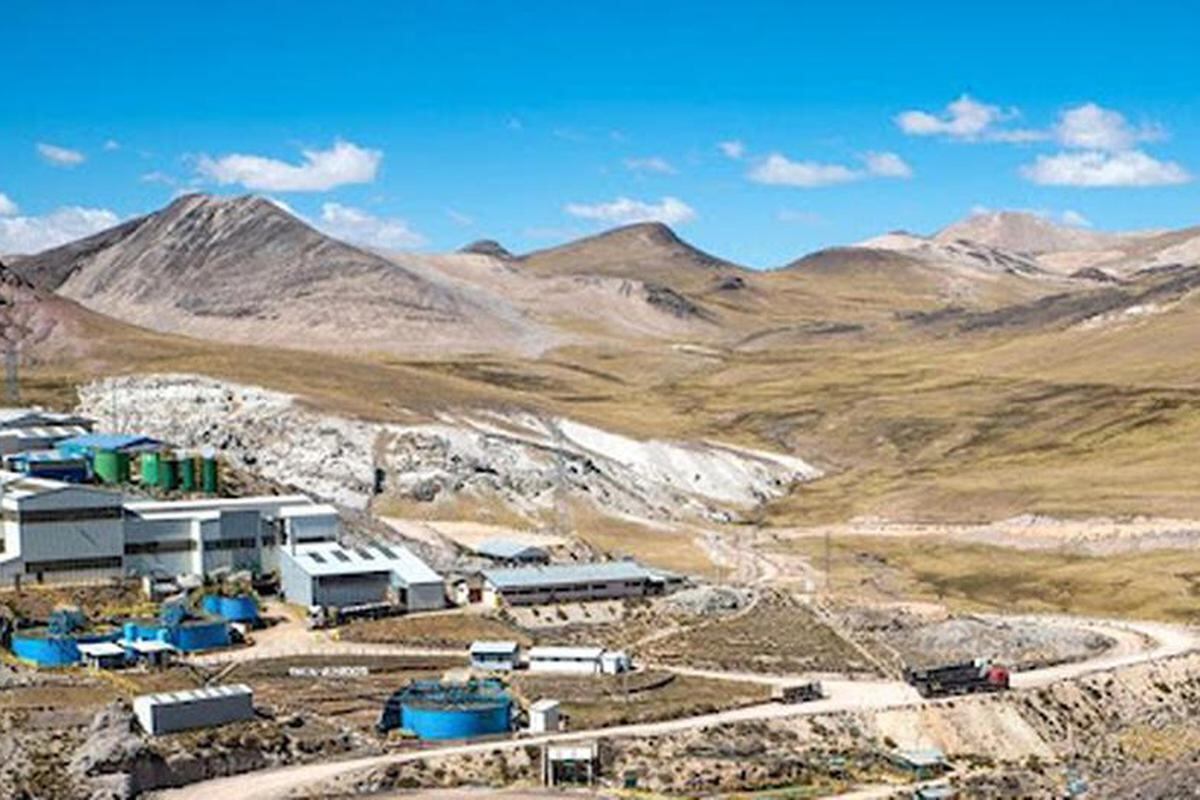 29 de abril del 2009. Hace 15 años. Hochschild podría cerrar mina Selene.