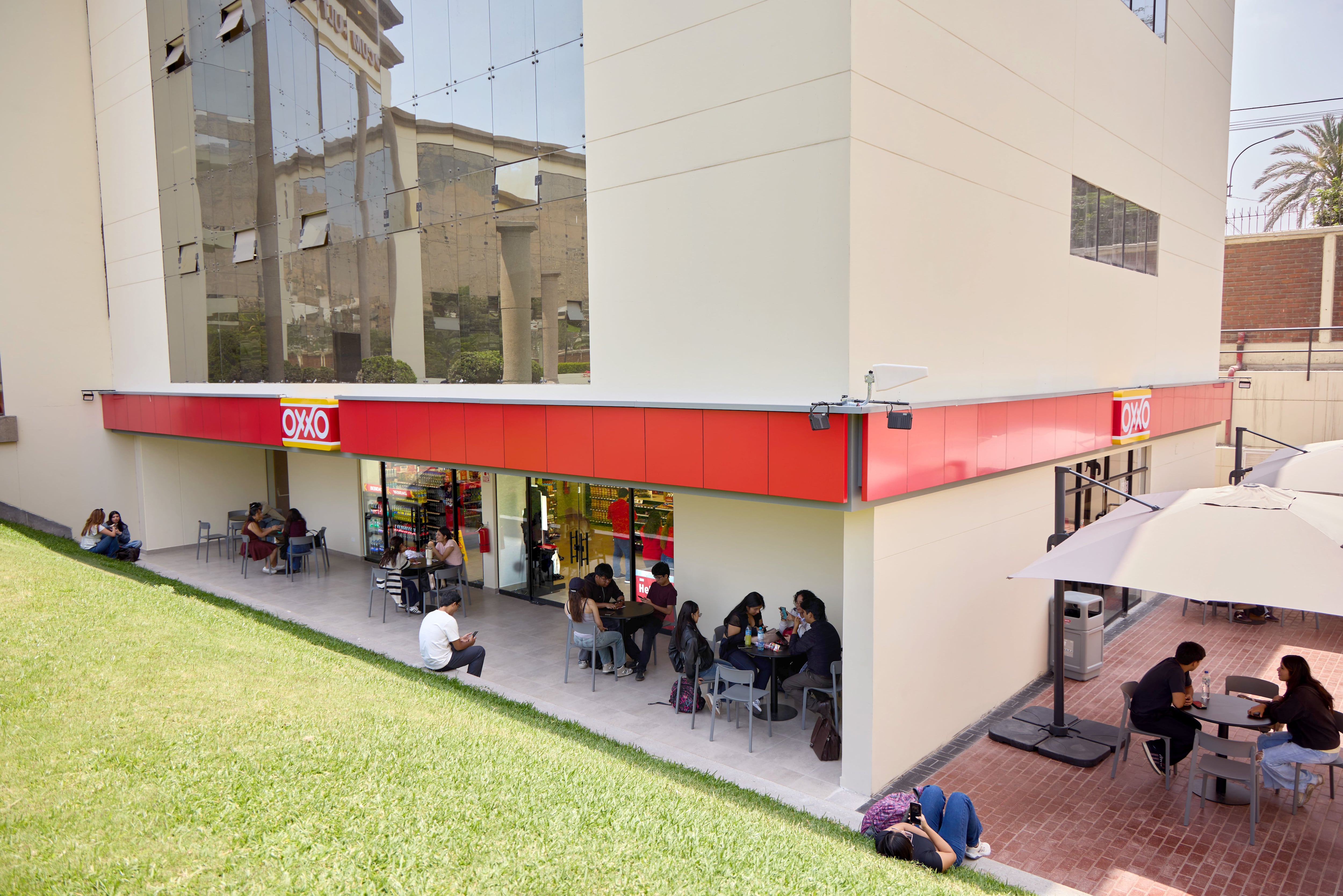 Oxxo ingresa a nuevos tipos de espacio con tiendas. (Foto: Oxxo)