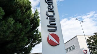 Banco italiano UniCredit estudia posible compra del alemán Commerzbank