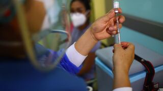Gobierno tiene previsto iniciar en marzo la fase II de la vacunación 