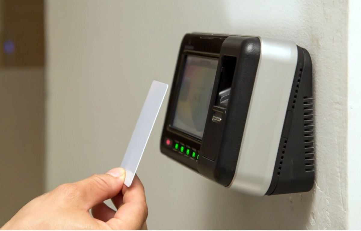 Reducir el ausentismo laboral en el sector industrial requiere de un enfoque integral. (Foto: Adecco)