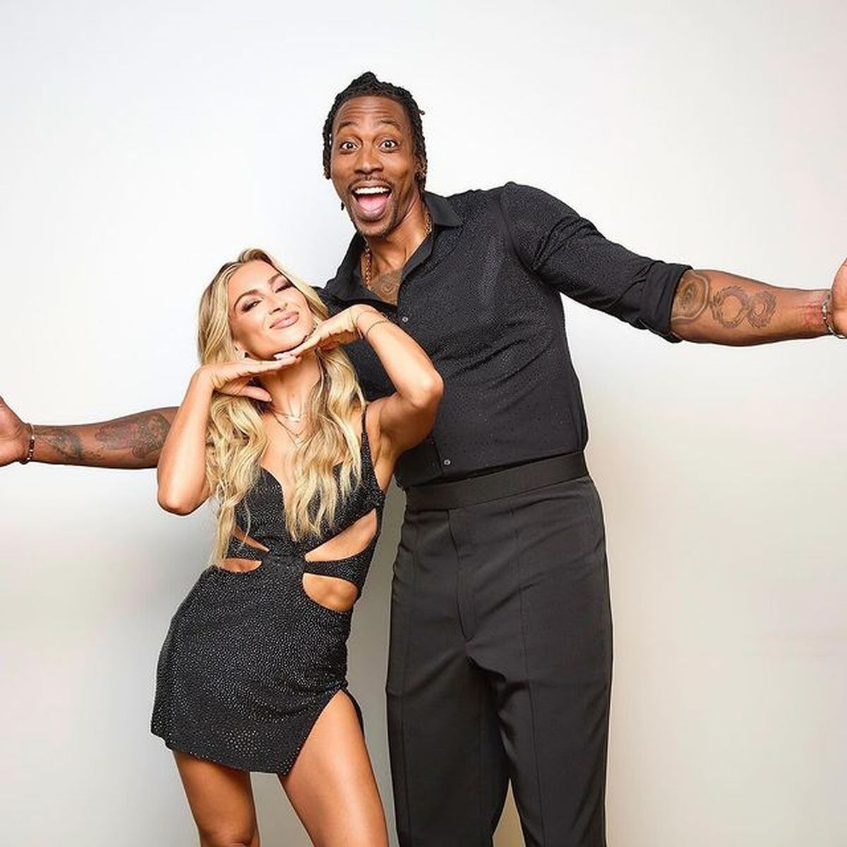 La pareja Dwight Howard y Daniella Karagach de "Dancing with the Stars" Temporada 33 (Foto: DWTS / Instagram)