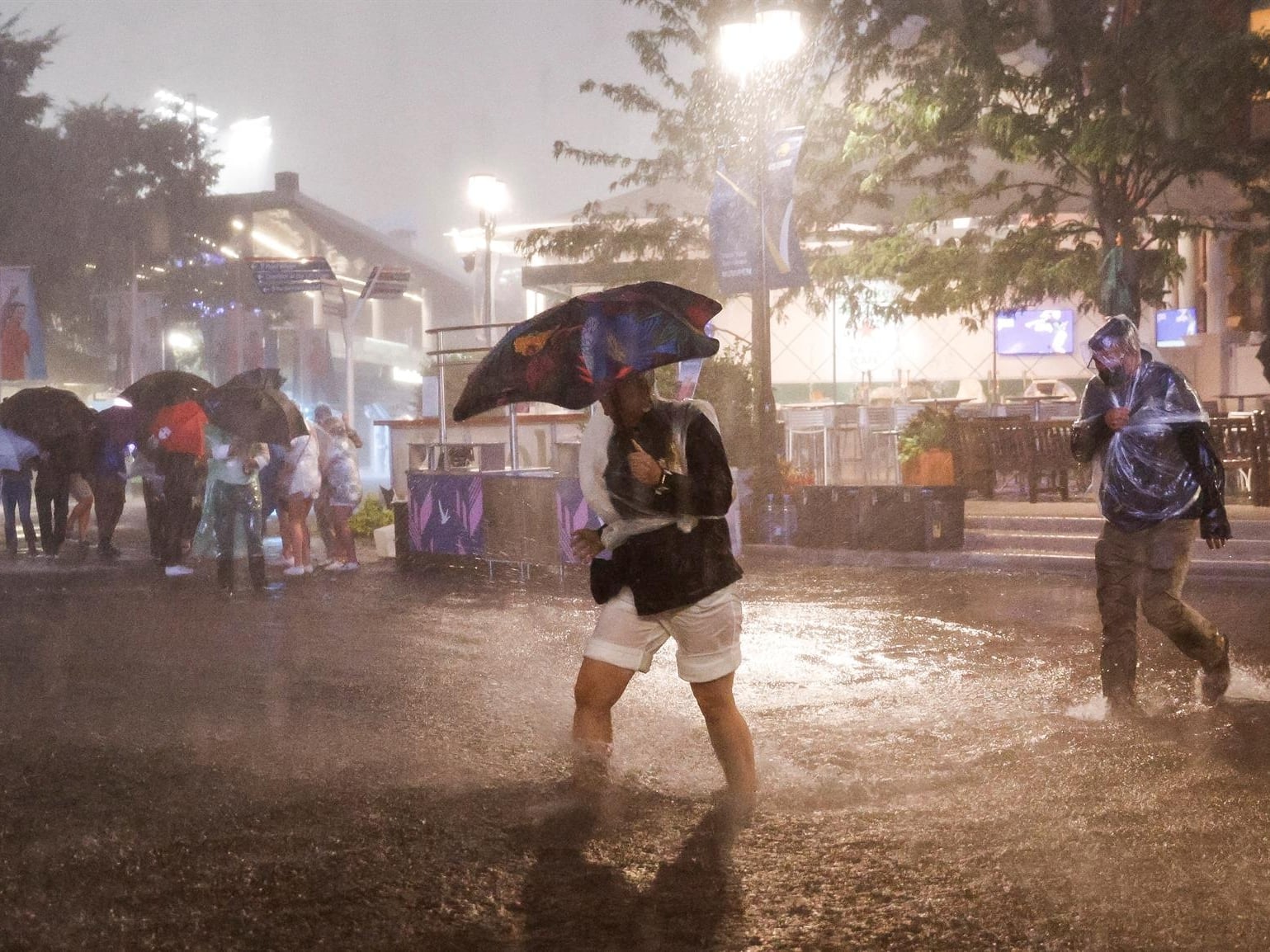 Lluvias en China. (EFE / EPA / JUSTIN LANE).