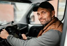 Atención conductores: esto dice la normativa sobre portar dos licencias de conducir a la vez en California