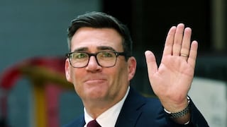 Primer ministro británico donará 15% de su sueldo para personas sin hogar, ¿cuánto gana?