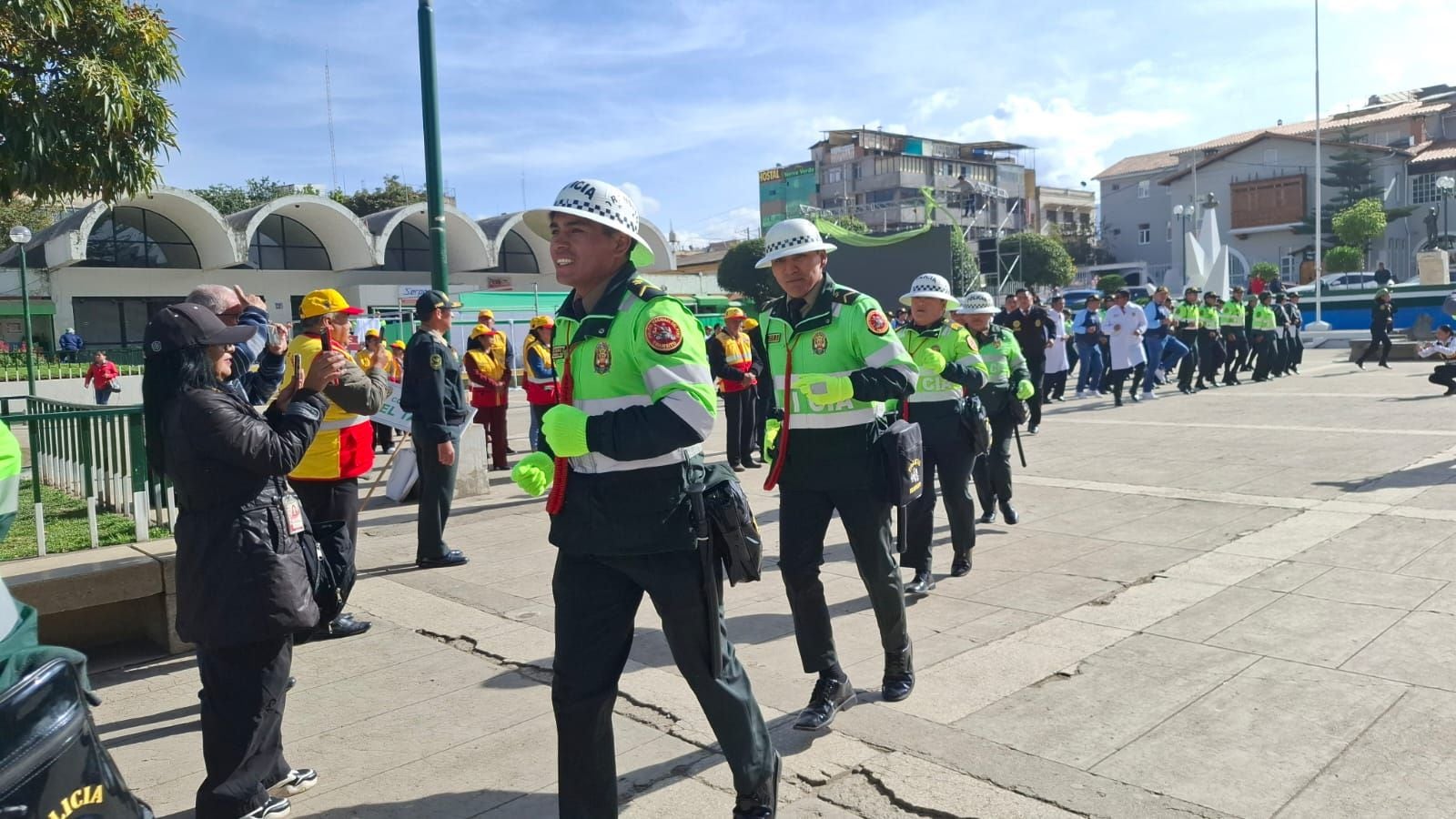 En términos prácticos, declarar en emergencia a la PNP le otorga al Ejecutivo facultades extraordinarias para tomar decisiones rápidas en materia de adquisiciones y reorganización interna. Foto: GEC.