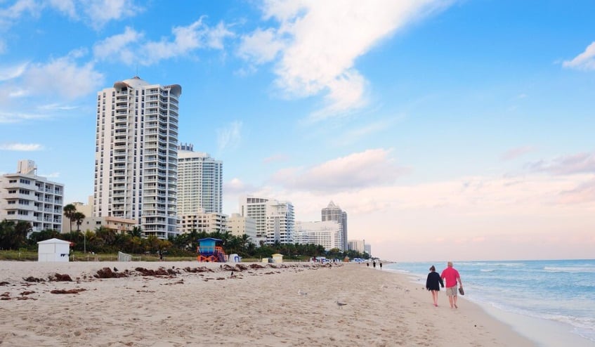 El área de Miami–Fort Lauderdale registra un aumento en la contaminación por ozono, aunque no figura entre las más afectadas del país. (Foto referencial: Freepik)