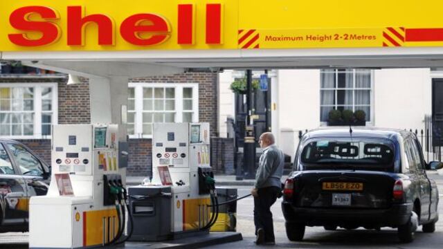 Shell anuncia que no comprará más petróleo de Rusia y que cerrará todas sus gasolineras