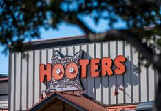 Icónica cadena de restaurantes Hooters negocia posible quiebra en próximos meses